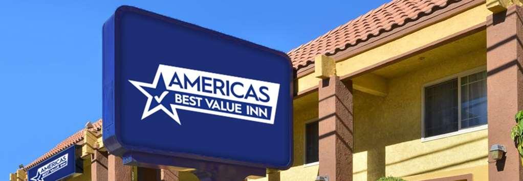 Sleep Inn & Suites Lake Delton Екстериор снимка