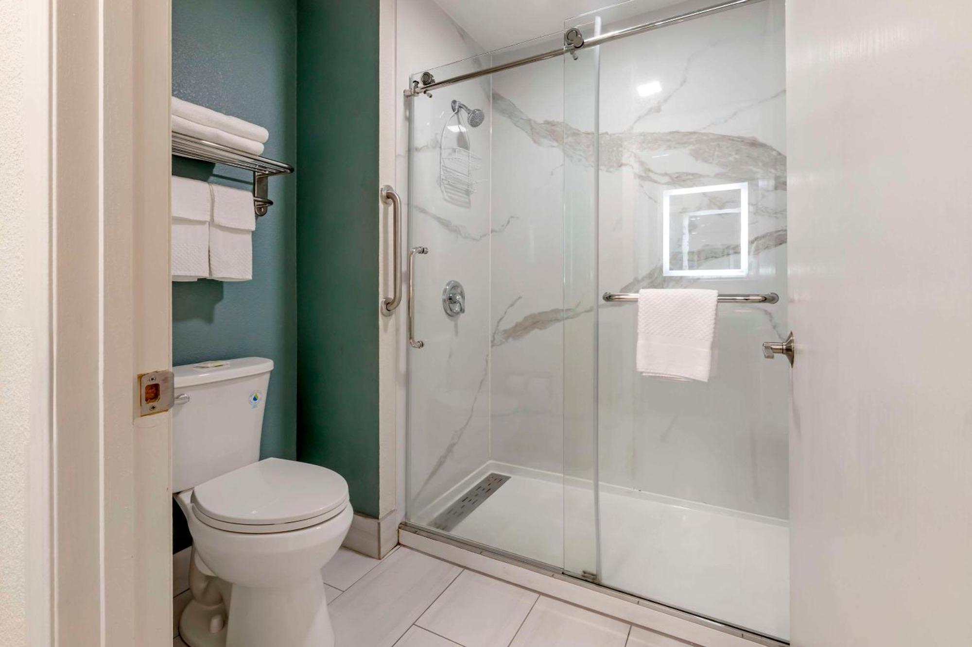 Sleep Inn & Suites Lake Delton Екстериор снимка