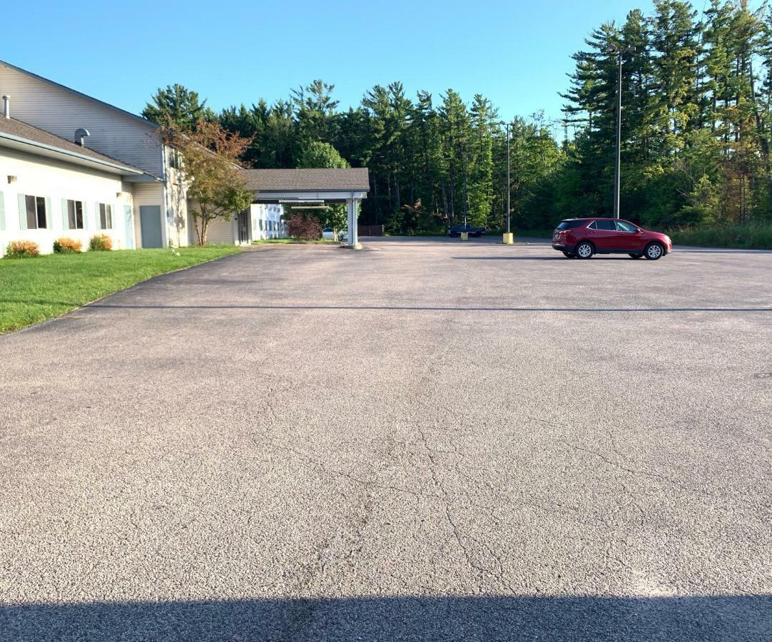 Sleep Inn & Suites Lake Delton Екстериор снимка
